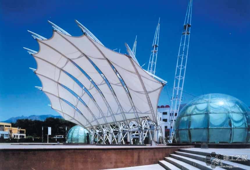 鄭州車棚膜結(jié)構(gòu)網(wǎng)架